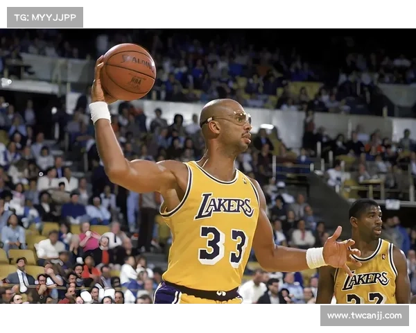 NBA 历史前十巨星:荣耀与传奇的璀璨星空 NBA 历史前十巨星:荣耀与传奇的璀璨星空