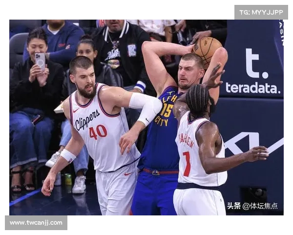 NBA冲刺惊现25场生死时速!西区乱成一锅,湖勇上演老头乐飙车 NBA冲刺惊现25场生死时速!西区乱成一锅,湖勇上演老头乐飙车